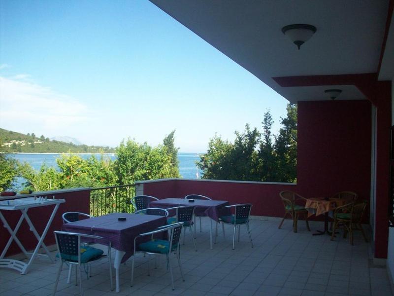 Apartments Tomovic Lumbarda Habitación foto