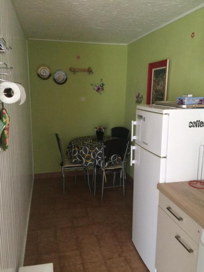 Apartments Tomovic Lumbarda Exterior foto